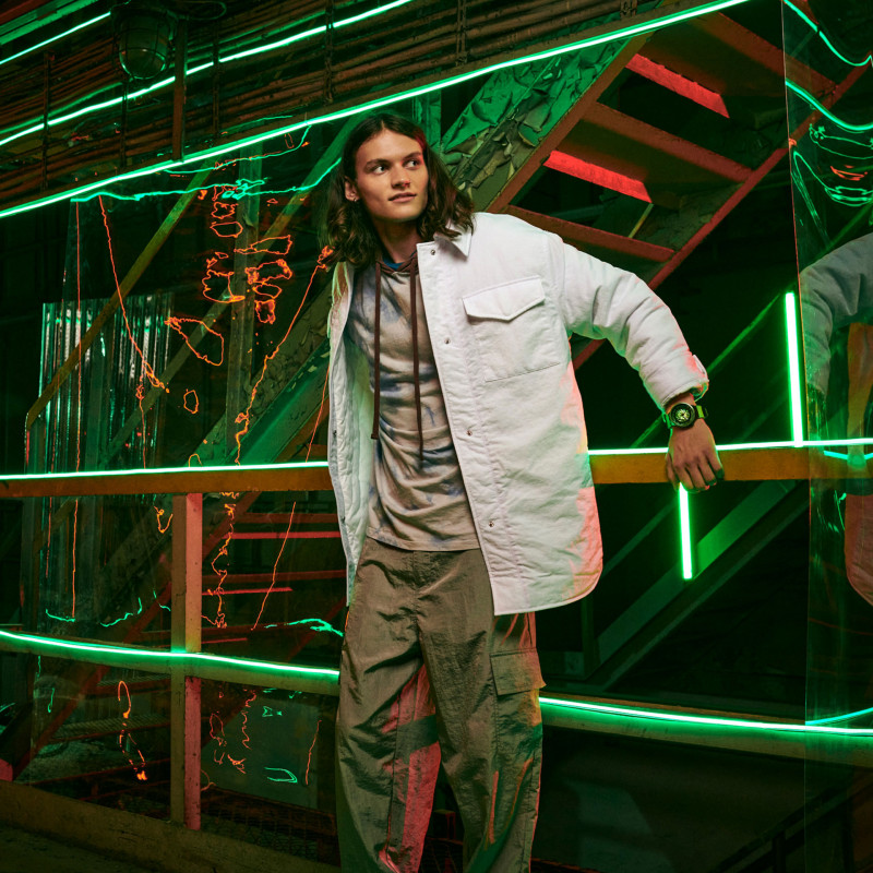 montre-mixte-swatch-come-in-peace-sb01b125 (3)