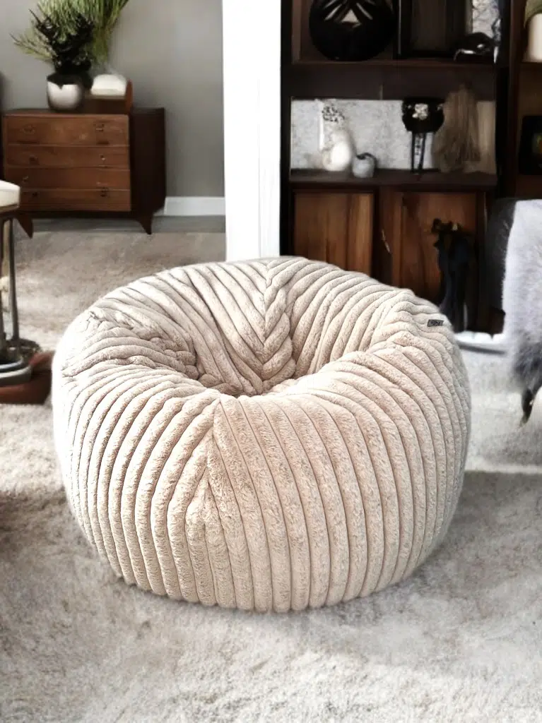 POUF TOUAREG FOURRURE COTELÉE 100*70 – BEIGE