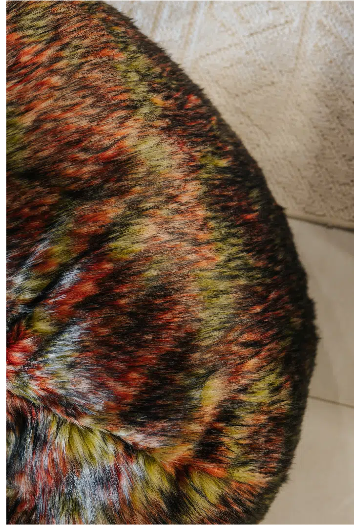 POUF TOUAREG FOURRURE LONG 100*70 – ECLAT D’AUTOMNE