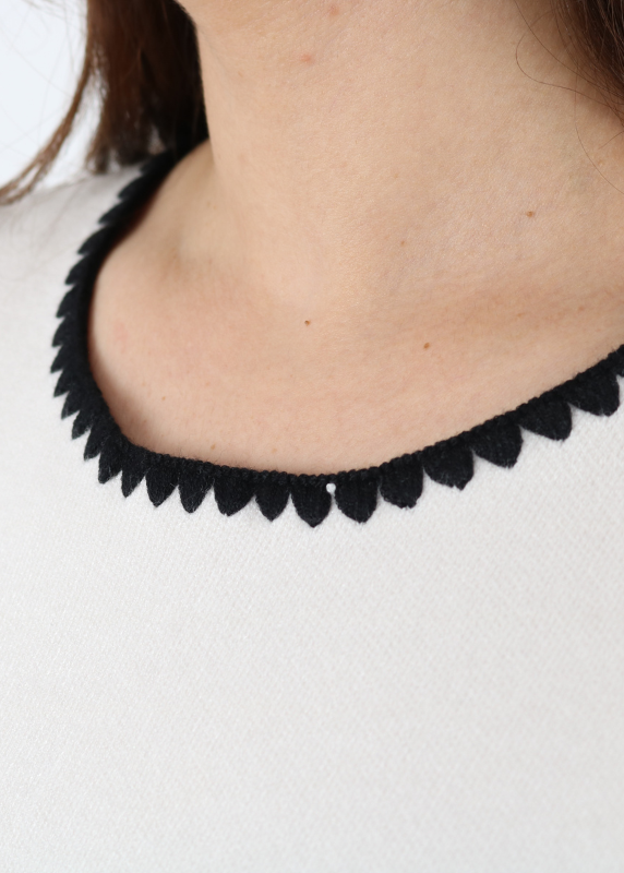 301225-beige-VOG (1)