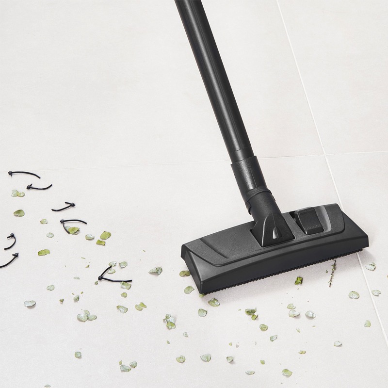 aspirateur-eau-et-poussiere-karcher-dvac-1800w-noir-4.jpg