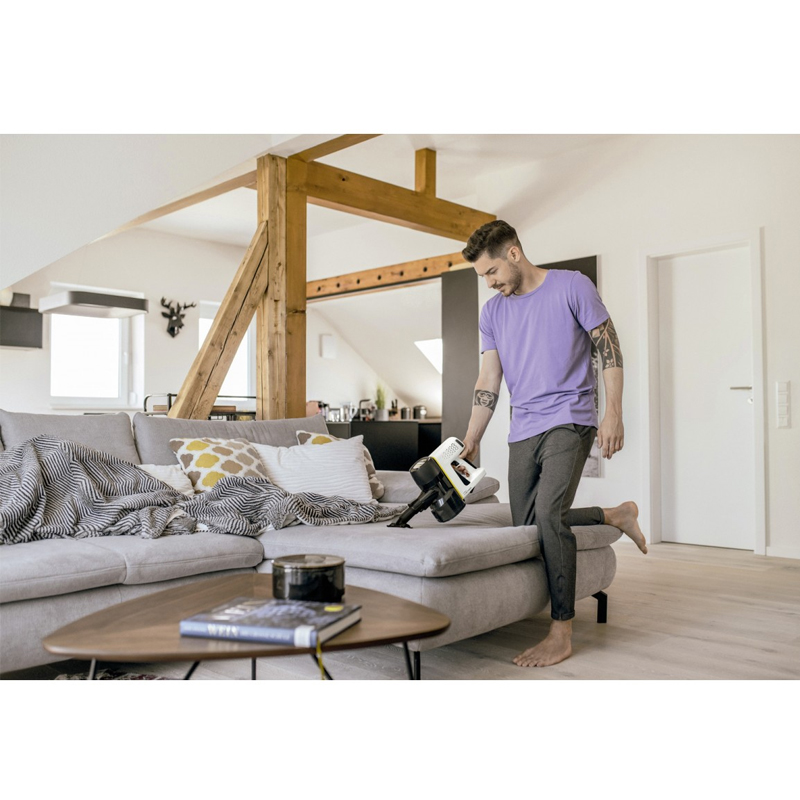 aspirateur-sans-sac-karcher-vc-4-cordless-myhome3.jpg