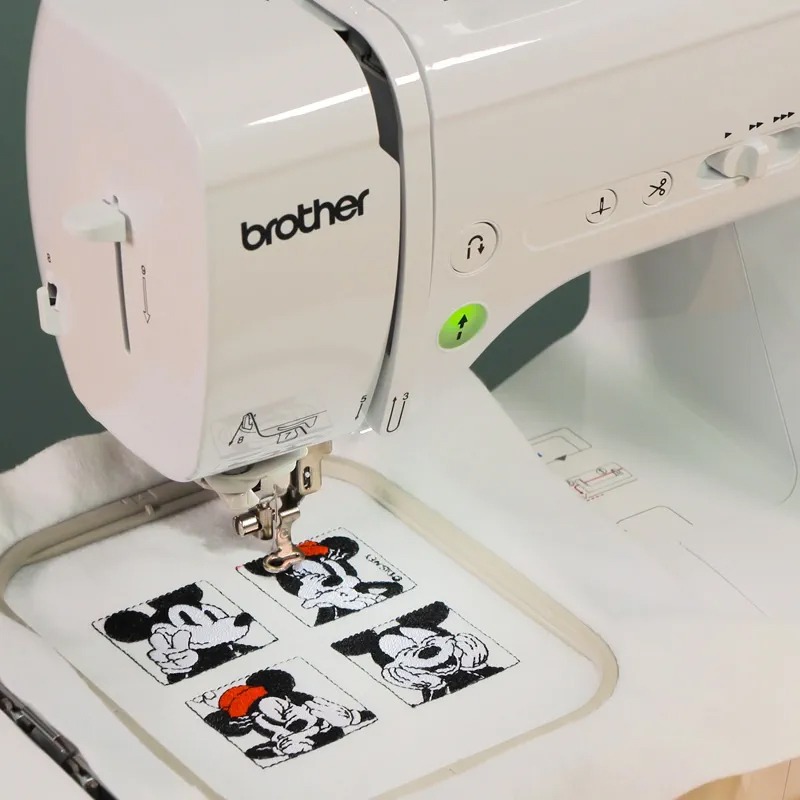 Machine à Coudre et à Broder BROTHER Innov-is M380D – Blanc